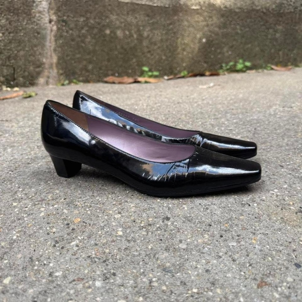 Vintage Salamander Pumps Women's‎ Size 9 Black Patent Leather Retro Classic Twee